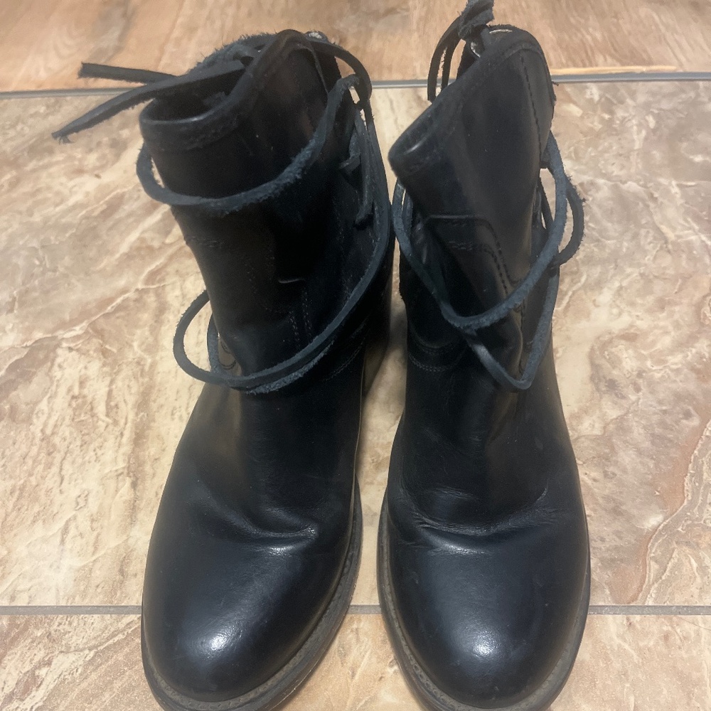 Freebird Casey low top boots